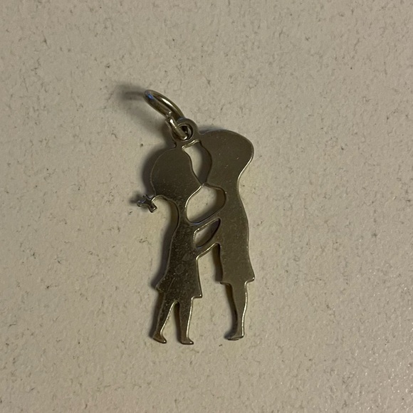 Vintage 80s First Kiss Sterling Silver Charm Pendant - Picture 4 of 4